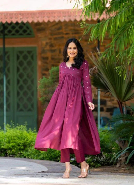 Women Rayon Chitrarekha Superior Women Kurta - Image 2
