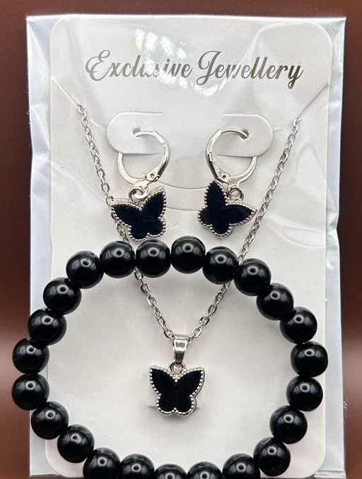 Trendy Jewellery Set - Image 2