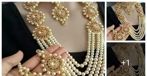 Feminine Glittering Jewellery Sets