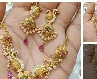 Elite Graceful Women Necklaces & Chains