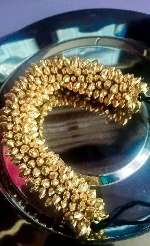 Fancy Women Women Gajra/Floral Hair Accessories - Image 2