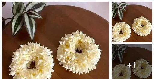 Classic Women Women Gajra/Floral Hair Accessories