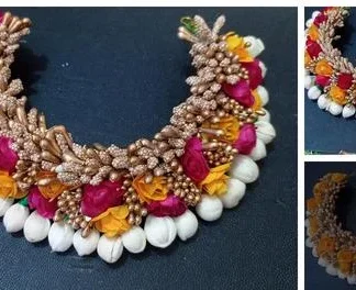 Fancy Women Women Gajra/Floral Hair Accessories