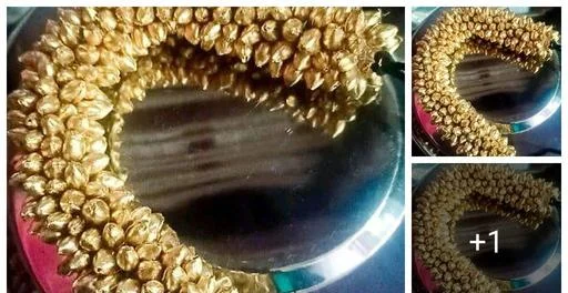 Fancy Women Women Gajra/Floral Hair Accessories