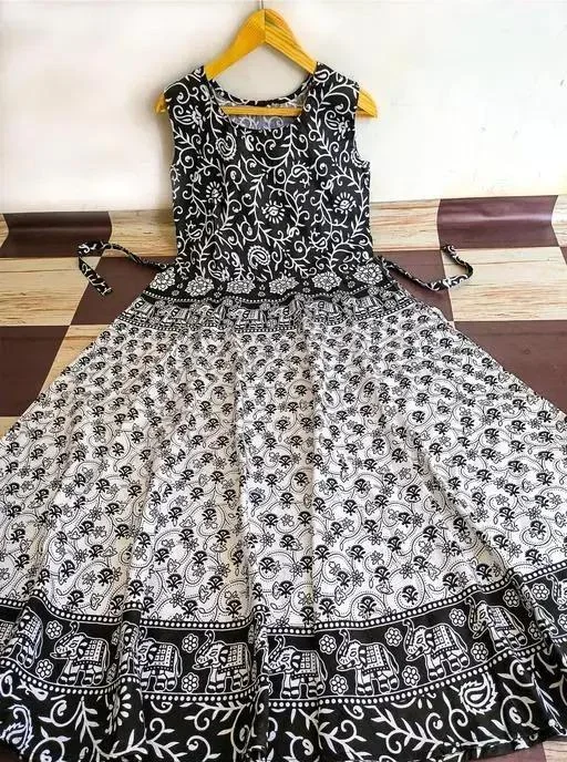 Urbane Elegant Women Gowns - Image 2